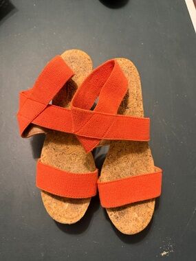 Lucky Brand Orange/Coral Cork Sandals with Elastic Straps